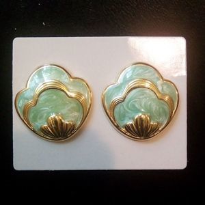 Brand New Vintage 1989 Avon Pearlized Pastel Earrings